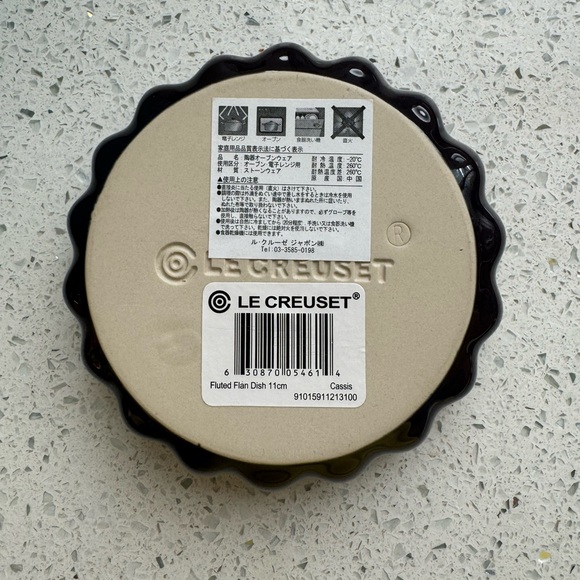 Le Creuset Mini Flan Fluted Dish - Picture 2 of 3